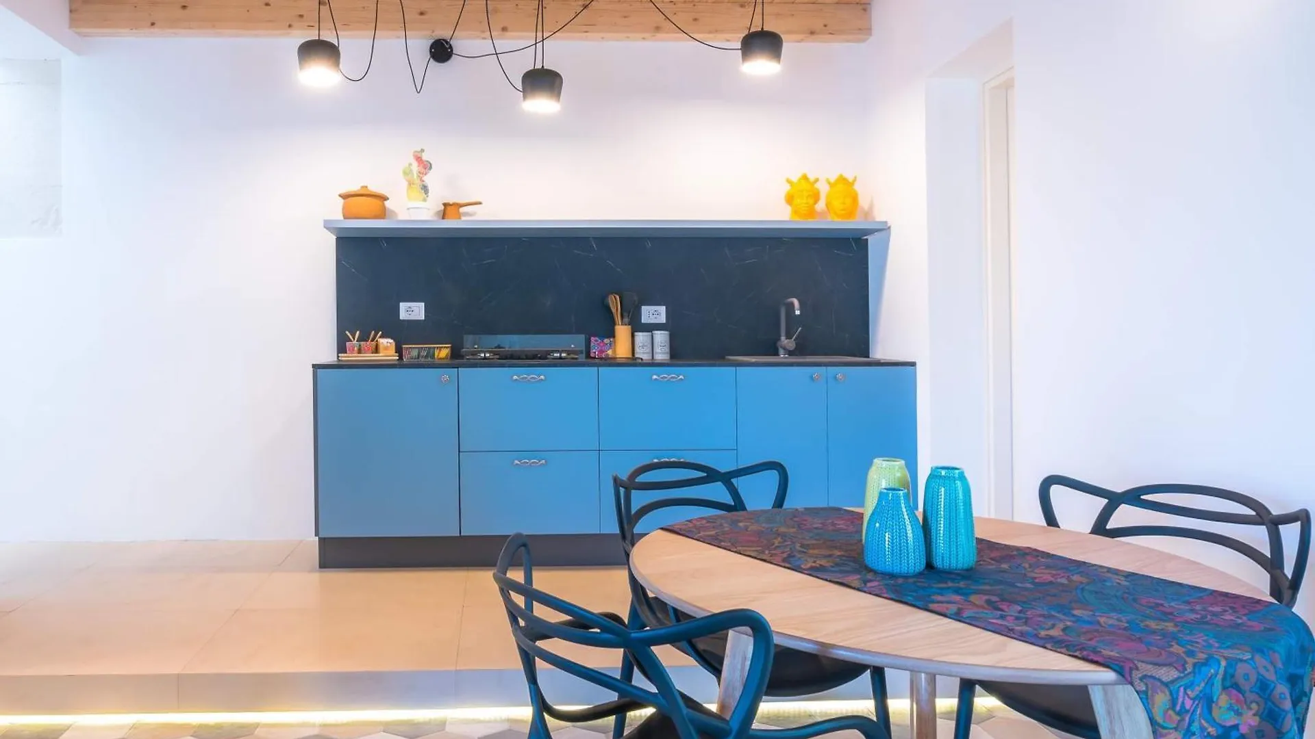Dimora Di Levante- Ortigia Holidays Syracuse Guest house